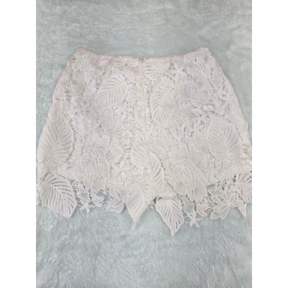 White Floral Leaf Guipure Lace High Waisted Shorts Scalloped Hem Small T1X5 - Picture 9 of 11